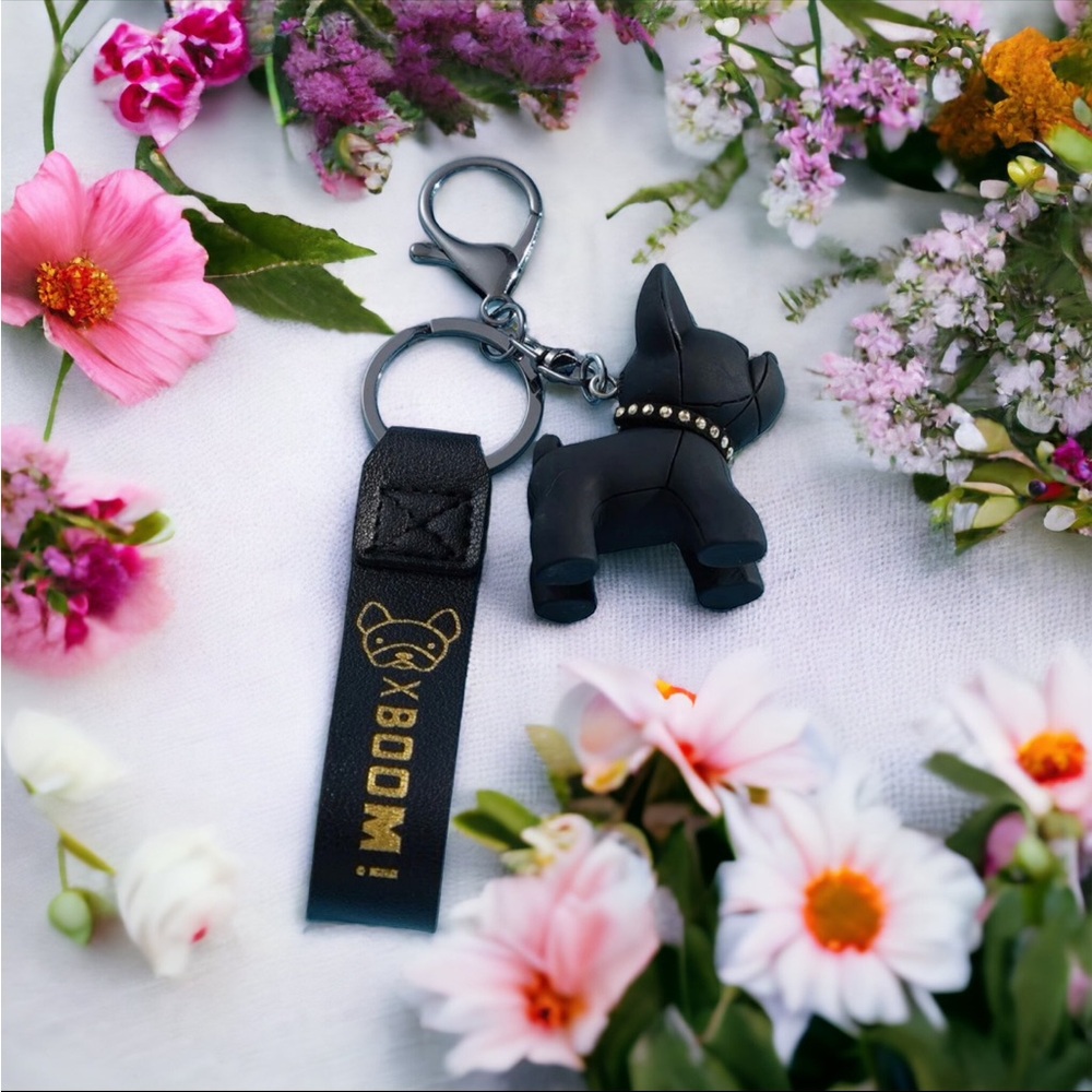 NWT French Bulldog Black Dog Keychain w/Silver Accent Collar Limited Edition - Picture 5 of 12